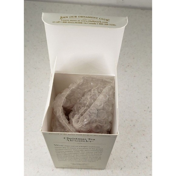 2006 HALLMARK KEEPSAKE MADAME ALEXANDER CHRISTMAS TEA DOLL ORNAMENT SERIES NO 11 - Picture 9 of 16